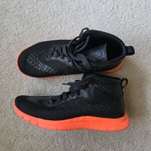 Mens Black and Red Nikes